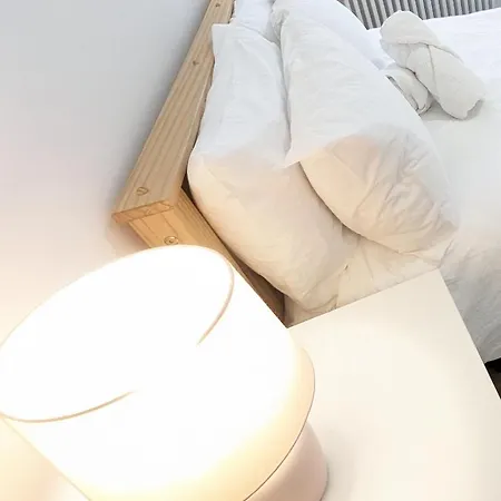 Blossom Lets - 94 Roseberry